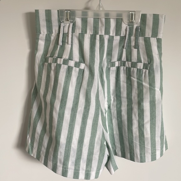 - linen feeling comfortable shorts - Picture 3 of 4